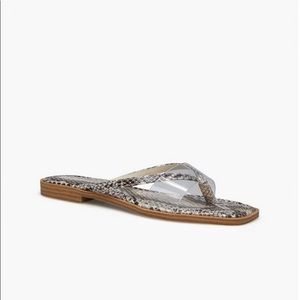 Visara Flat Sandal